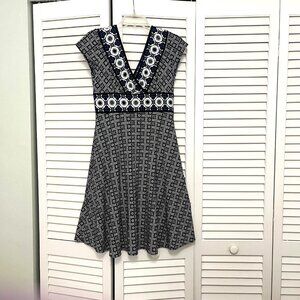 Maggy London Navy and White Floral Dress